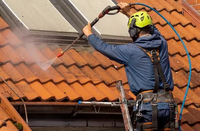Démoussage et hydrofuge de toiture à Baconnes