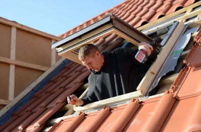 Pose de fenêtres de toit Velux à Baconnes